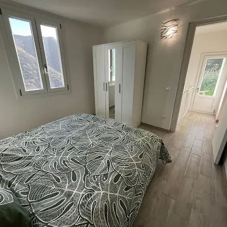 Ac & Garden Olive Grove Oasis 別荘