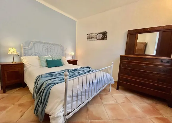 Ac & Garden Olive Grove Oasis *