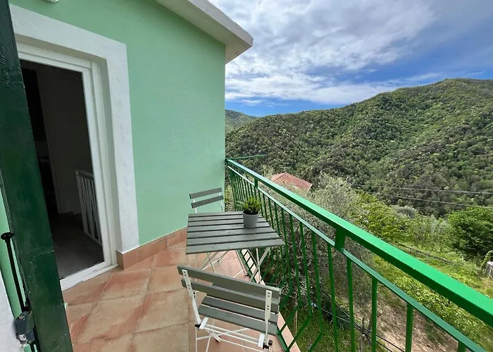 Feriehus Ac & Garden Olive Grove Oasis